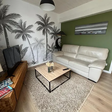 Maison Renovee Pres De La Avec Jardin Clos Et Parking - Fr-1-426-562 펜션 *