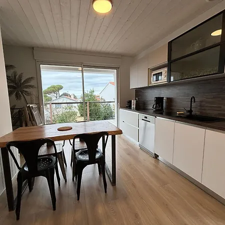Maison Rénovée Près De La Avec Jardin Clos Et Parking - Fr-1-426-562 Hébergement de vacances *