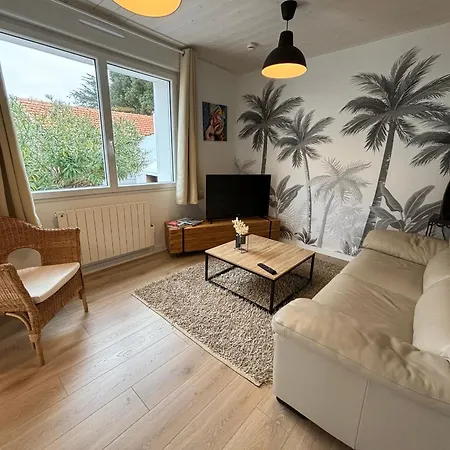Maison Renovee Pres De La Avec Jardin Clos Et Parking - Fr-1-426-562 בית נופש