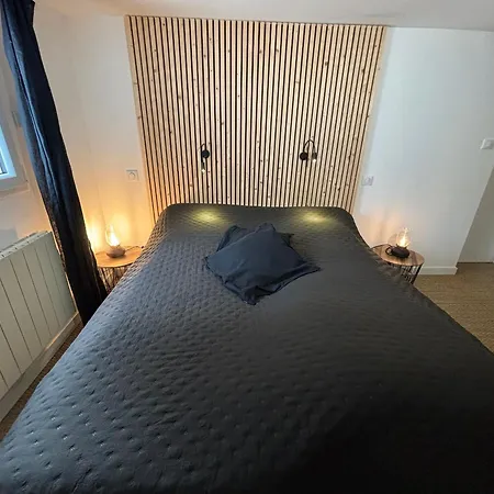 Hébergement de vacances Maison Rénovée Près De La Avec Jardin Clos Et Parking - Fr-1-426-562